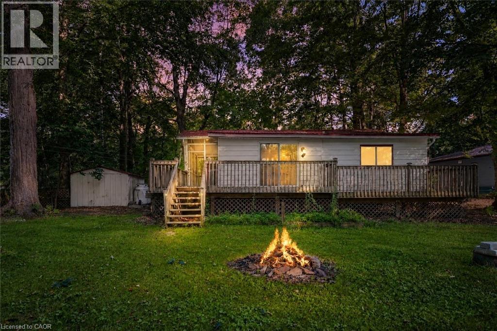 7465 EAST RIVER Road - Image 43