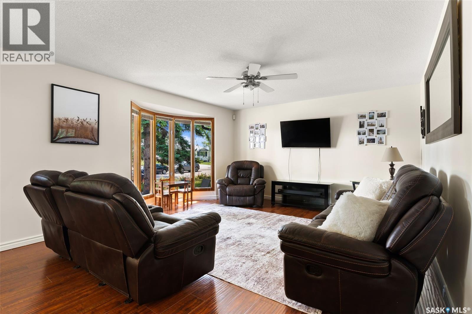90 Walden CRESCENT - Image 4