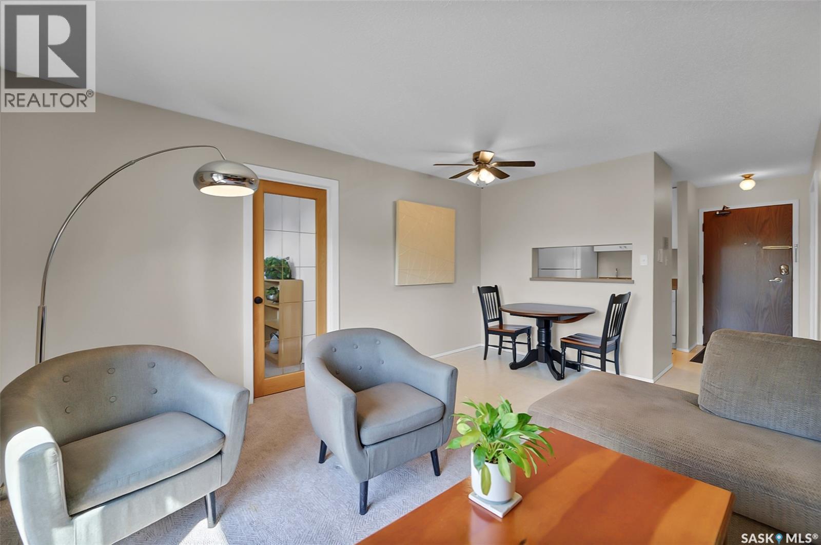 #310 215 Tait PLACE - 18