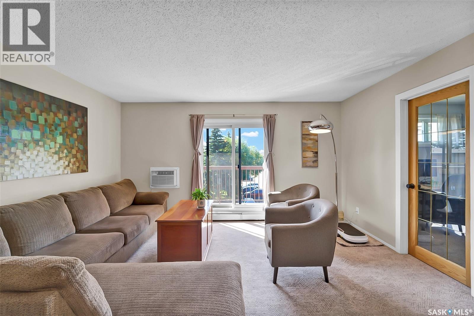 #310 215 Tait PLACE - 14