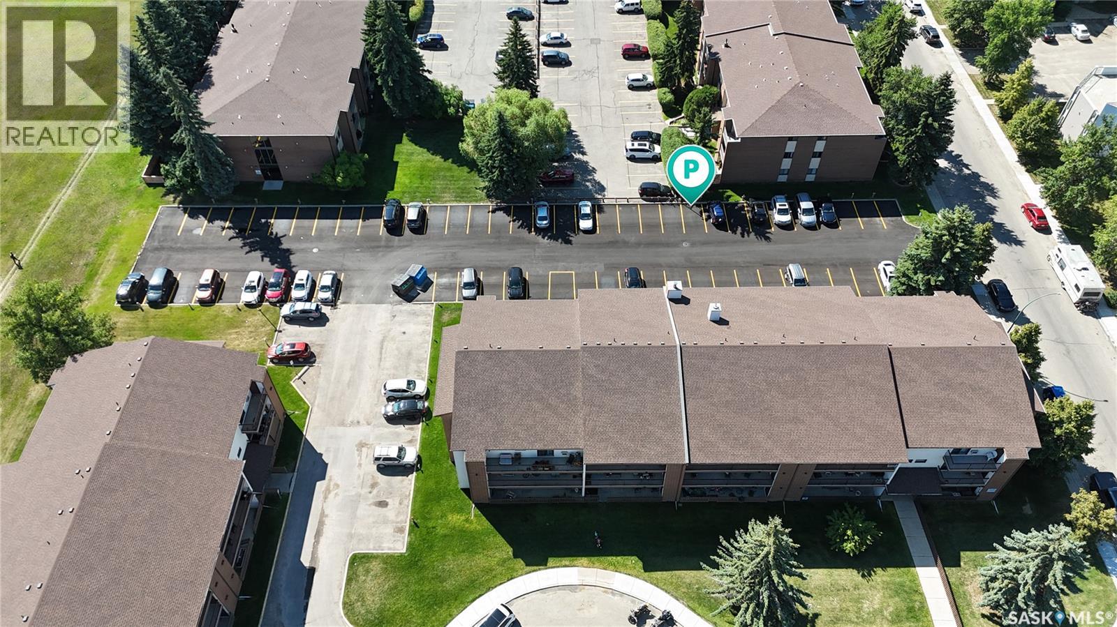 #310 215 Tait PLACE - Image 42