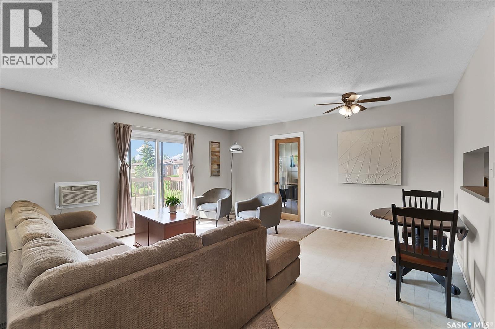 #310 215 Tait PLACE - 15