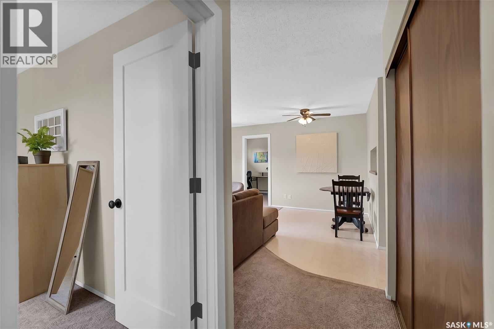 #310 215 Tait PLACE - 32