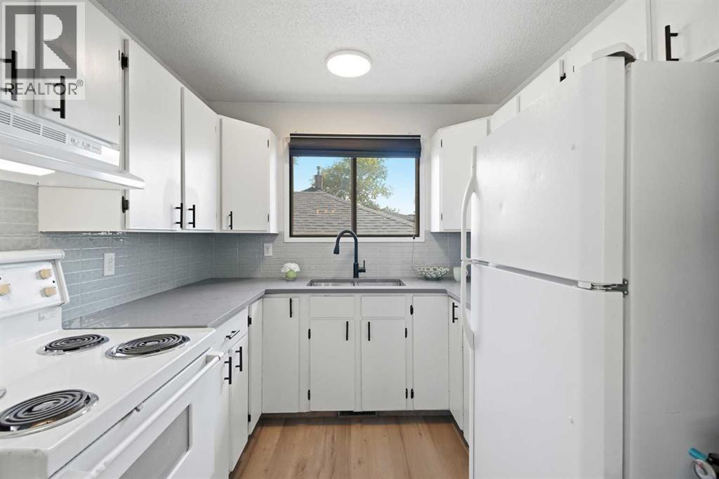 2333 16 Street SE - Image 11