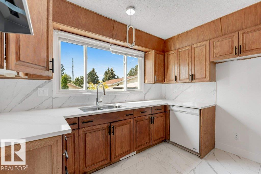 632 KNOTTWOOD RD W NW - 12