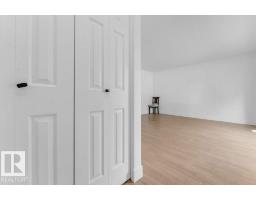 632 Knottwood Rd W Nw, Edmonton, AB T6K1W8 Photo 7