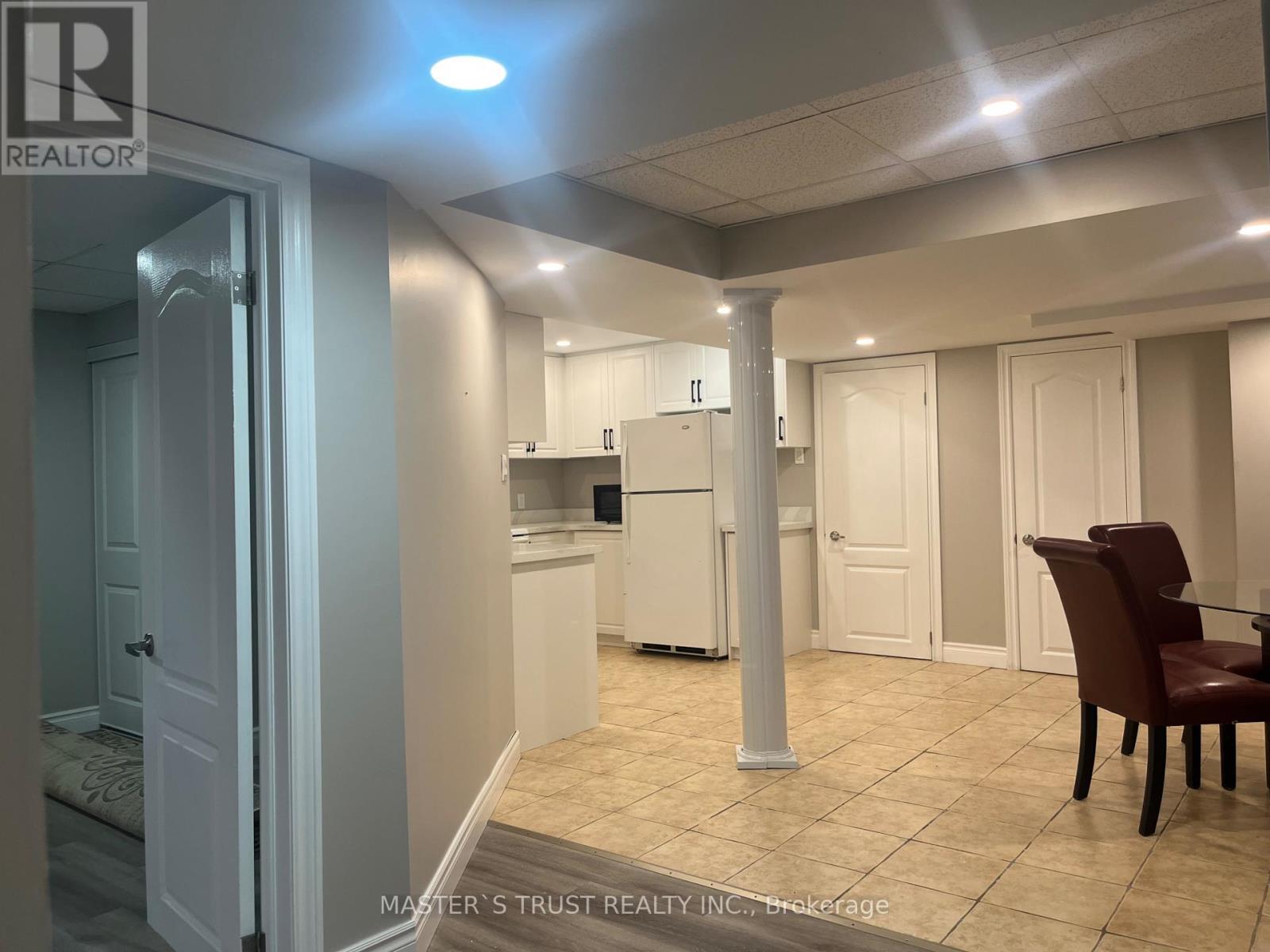 25 STEVENS DRIVE - 40