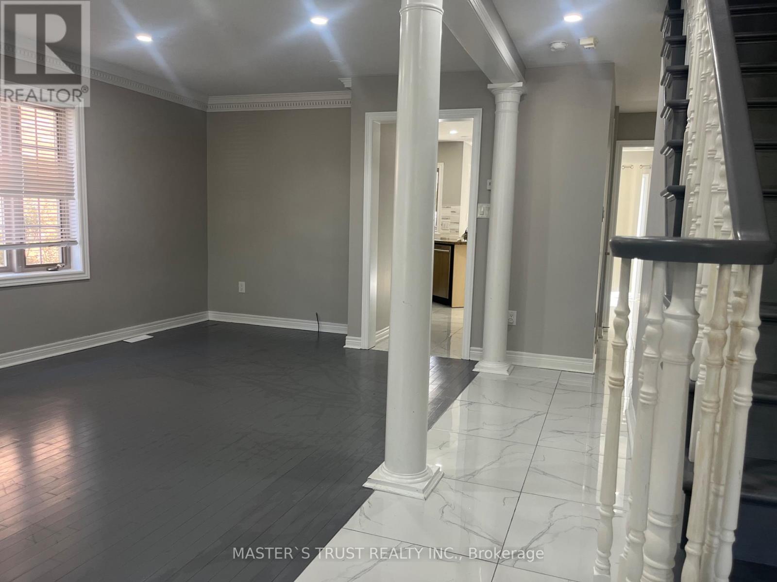 25 STEVENS DRIVE - 7