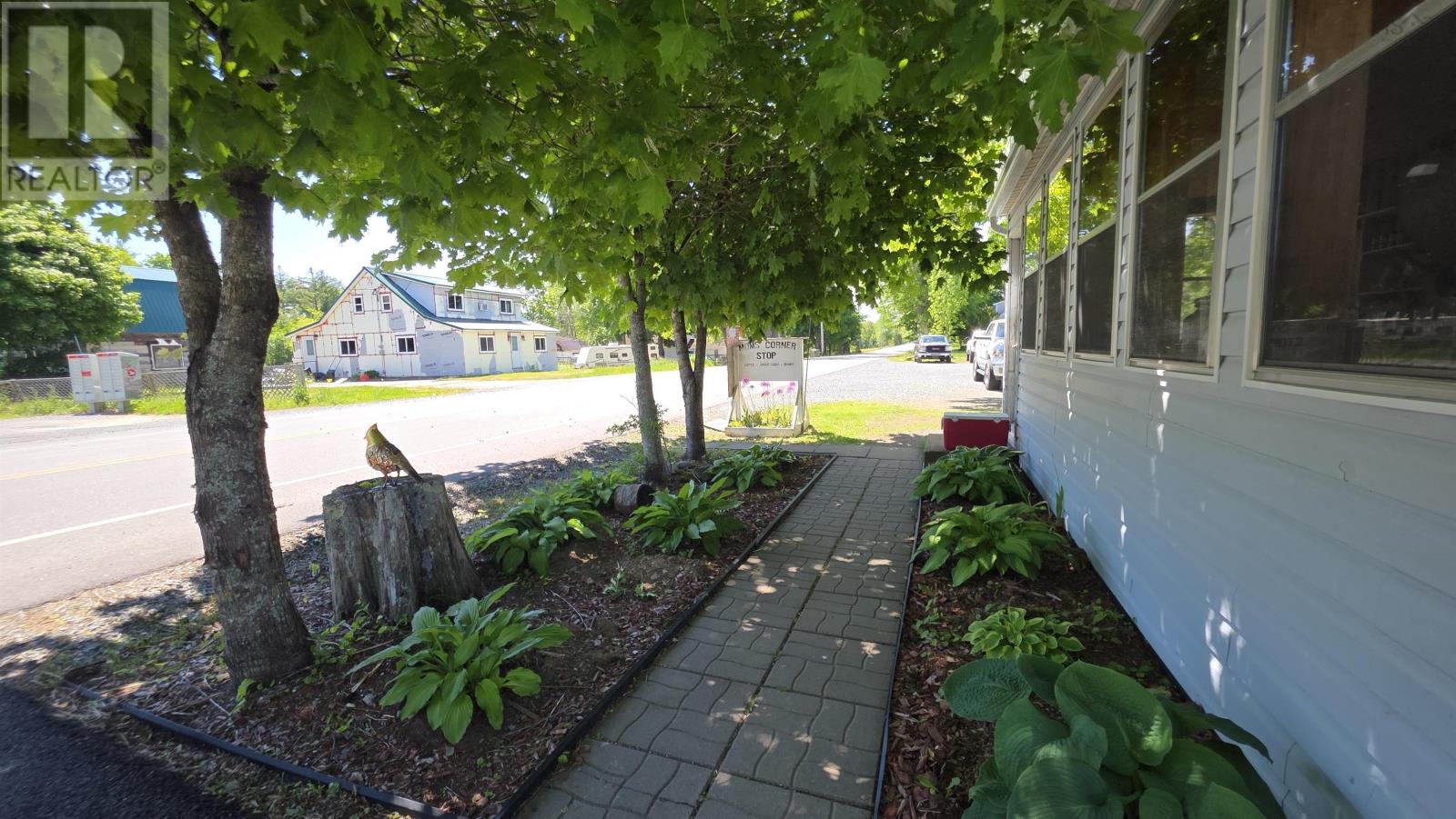 6148 Highway 208 - 19