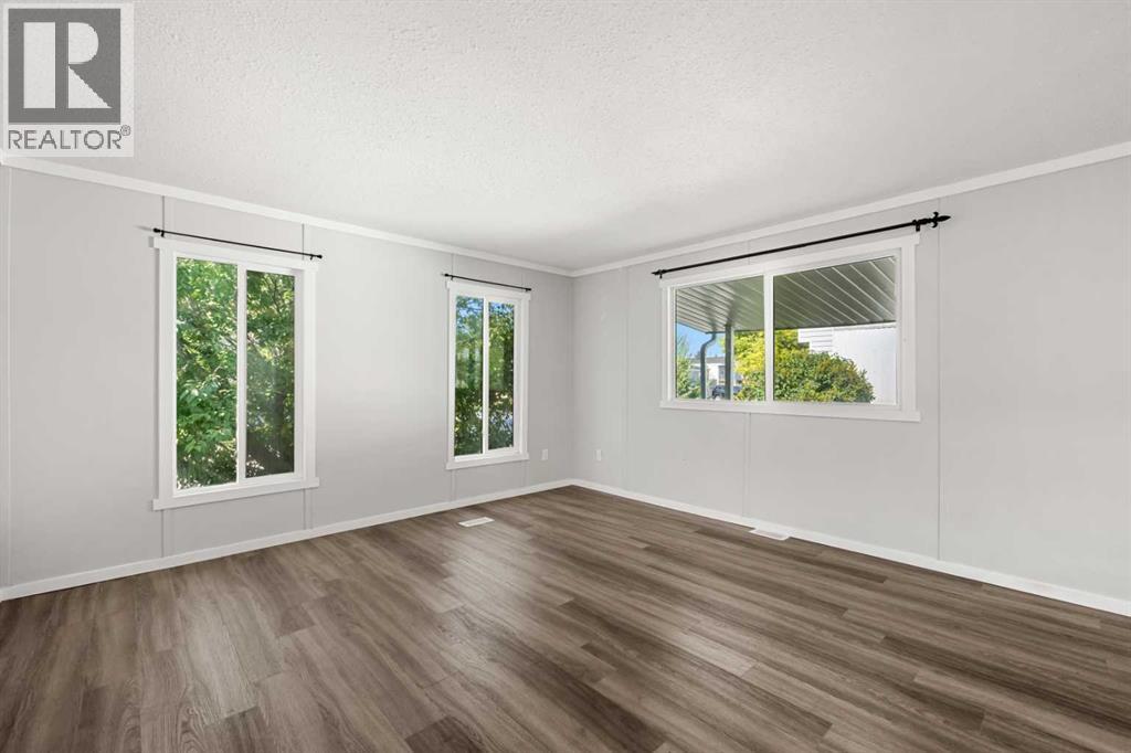 330, 6220 17 Avenue SE - 17