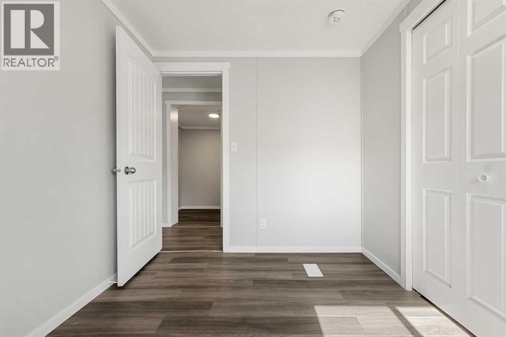 330, 6220 17 Avenue SE - 22