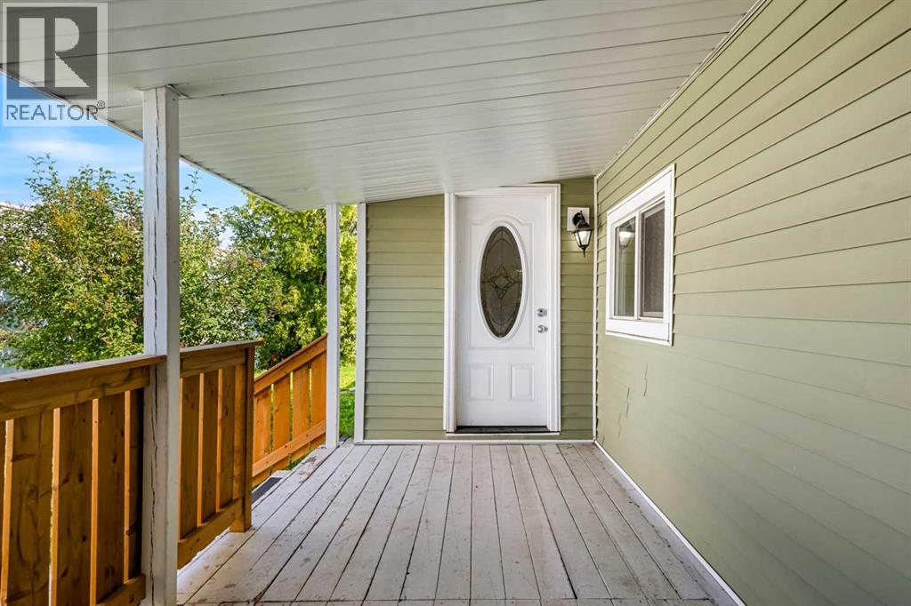 330, 6220 17 Avenue SE - 27