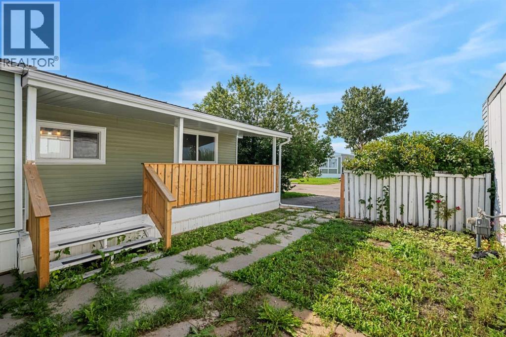 330, 6220 17 Avenue SE - 28