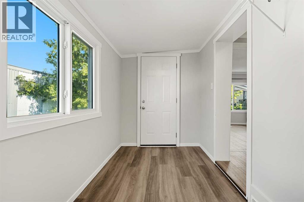 330, 6220 17 Avenue SE - 7