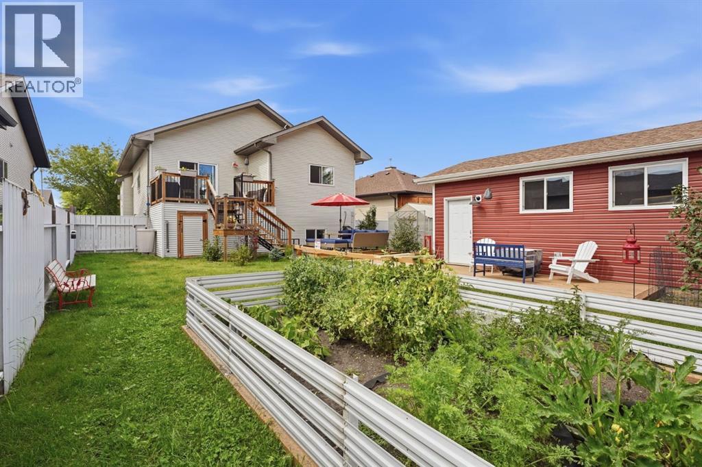 Listing photo – 44 Inglewood Drive, Red Deer