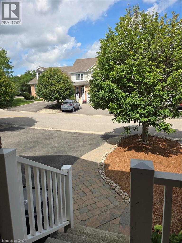 555 GRASSLANDS Court — photo 2