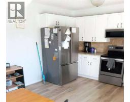 Den - 47 East Glen Street Se, Medicine Hat, AB T1B2Z8 Photo 8