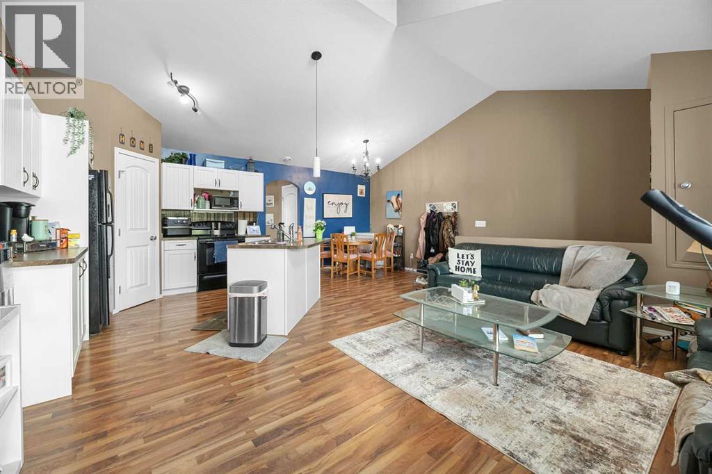 Listing photo – 821, 31 Jamieson Avenue, Red Deer