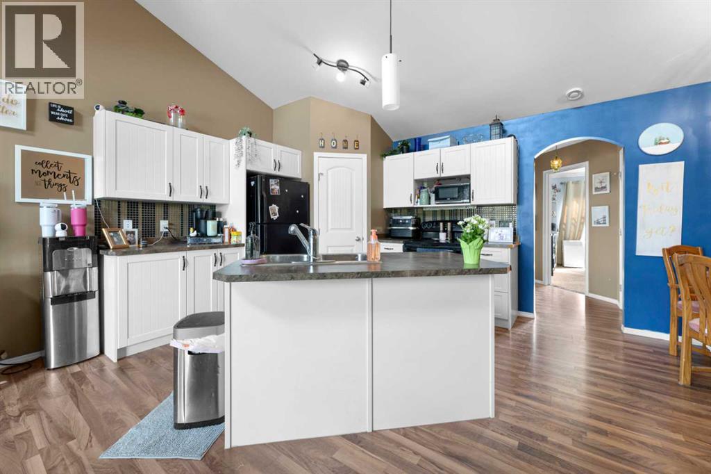 #821 31 Jamieson Avenue - 14