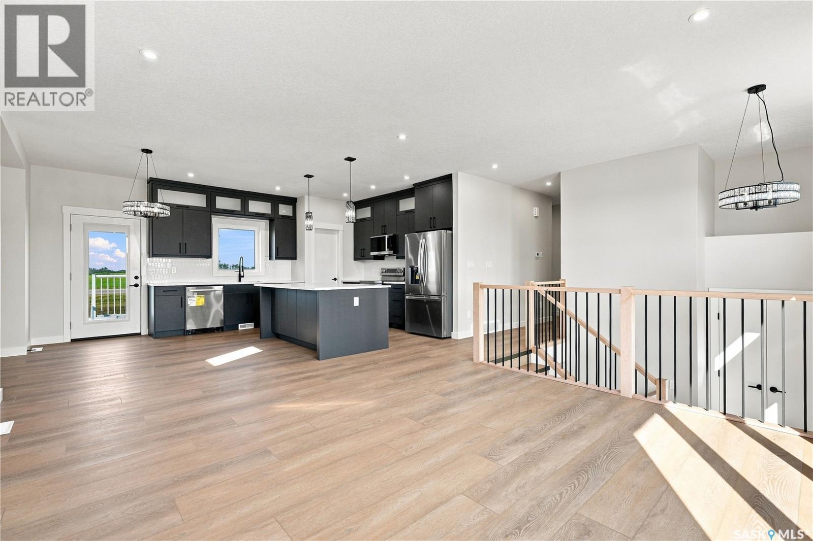 820 Ballesteros CRESCENT - Image 3