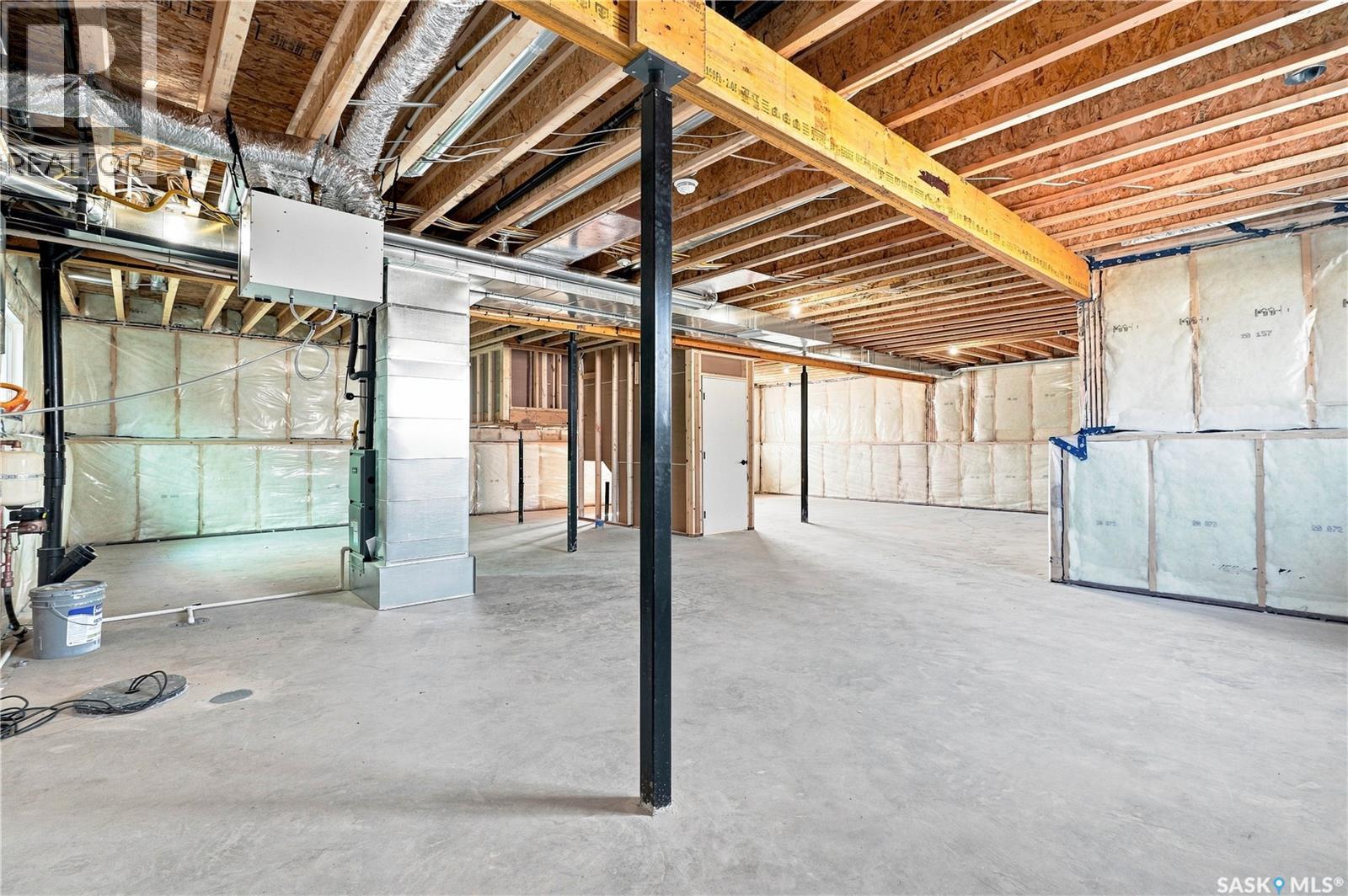 820 Ballesteros CRESCENT - Image 32