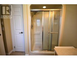 70 Pennsylvania Ave, Wasaga Beach, ON L9Z3A8 Photo 12