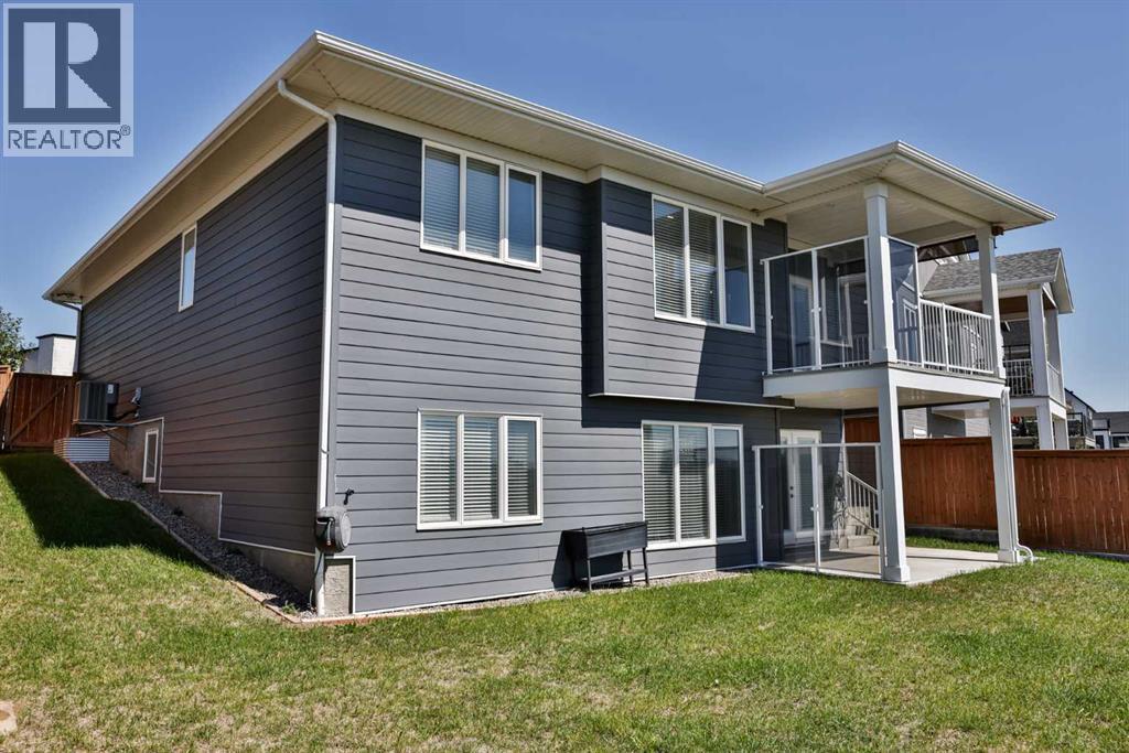 1044 Caledonia Place W - 35