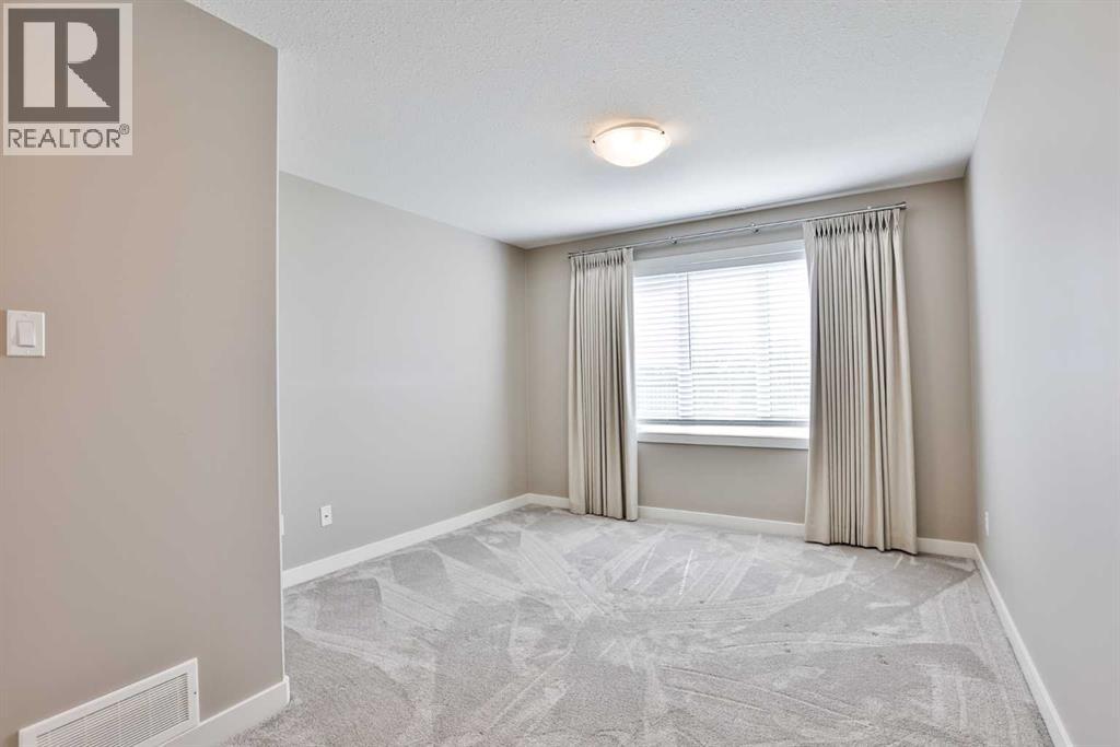 1044 Caledonia Place W - 29