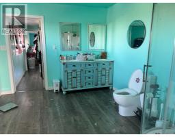 4pc Bathroom - 1, 11409 Black And White Trail, Rural Cypress County, AB T1B0L1 Photo 7