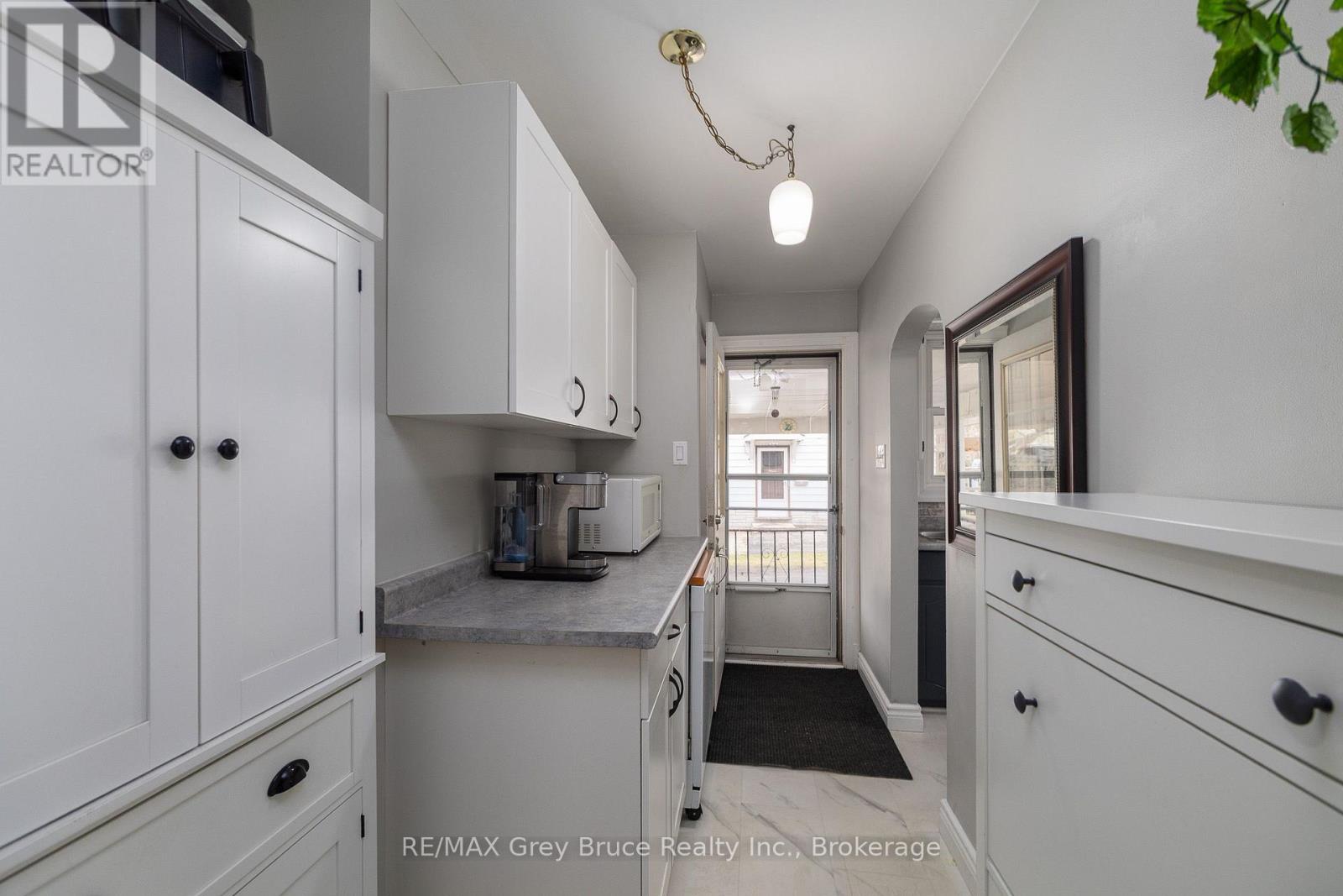 2120 4TH AVENUE W - Image 5