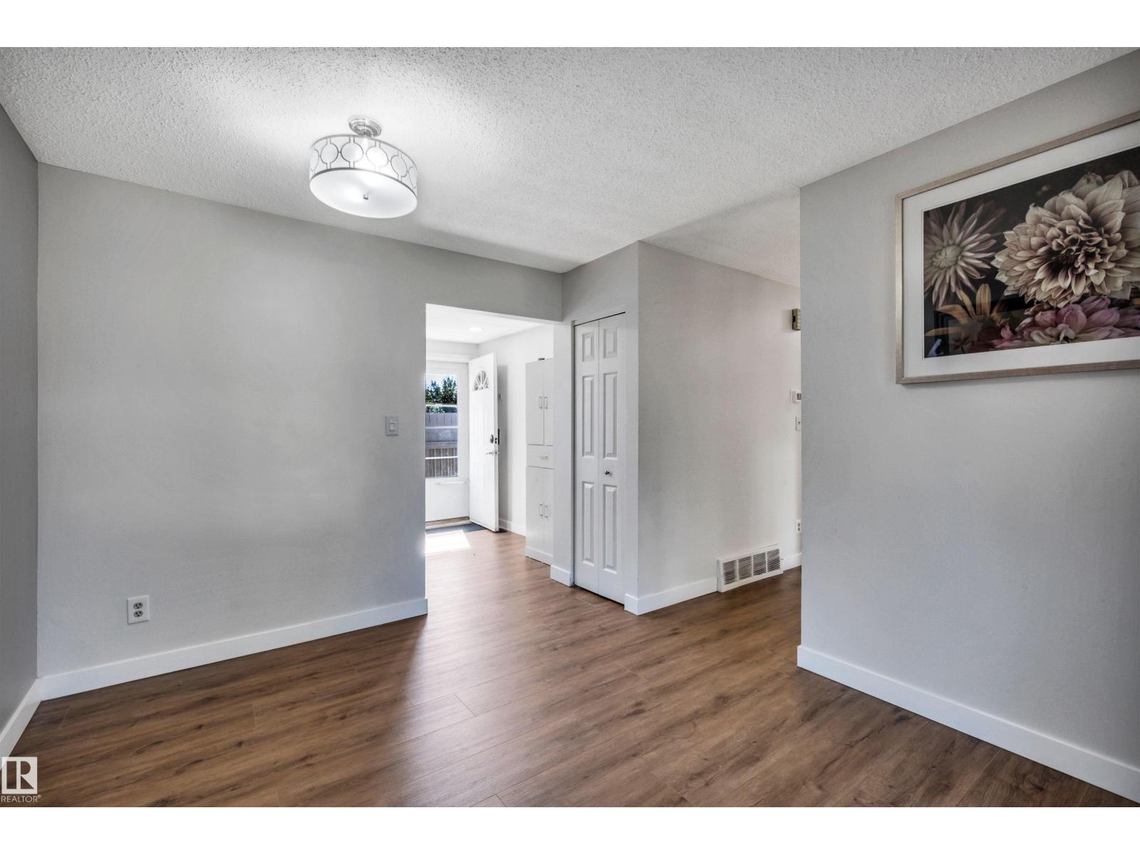 10856 173 AV NW - 14
