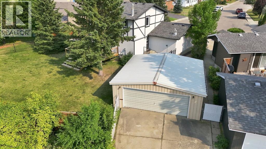 Listing photo – 6 Meeres Close, Red Deer