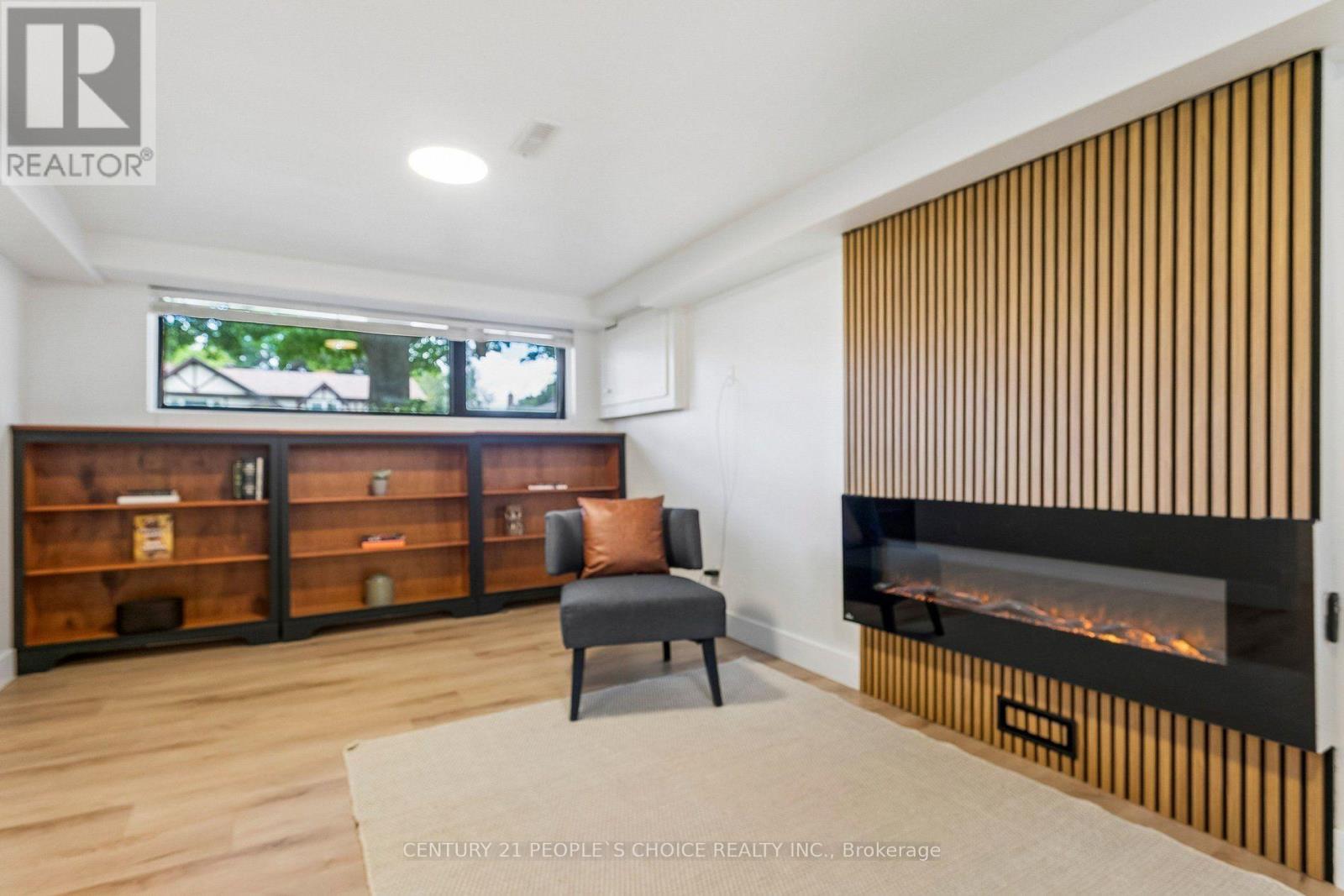 2505 YARMOUTH CRESCENT - Image 36