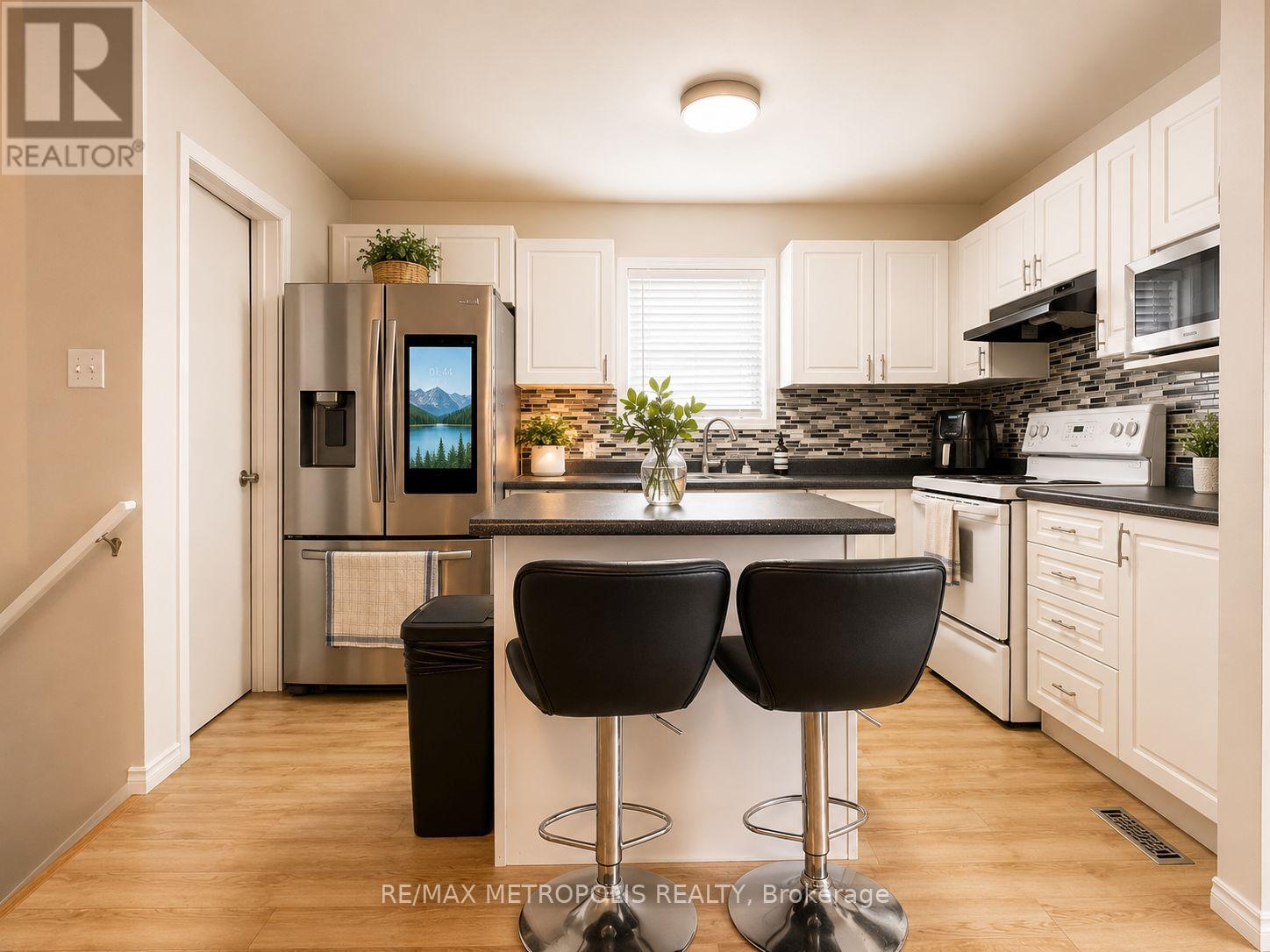 35 PHAIR CRESCENT - Image 4