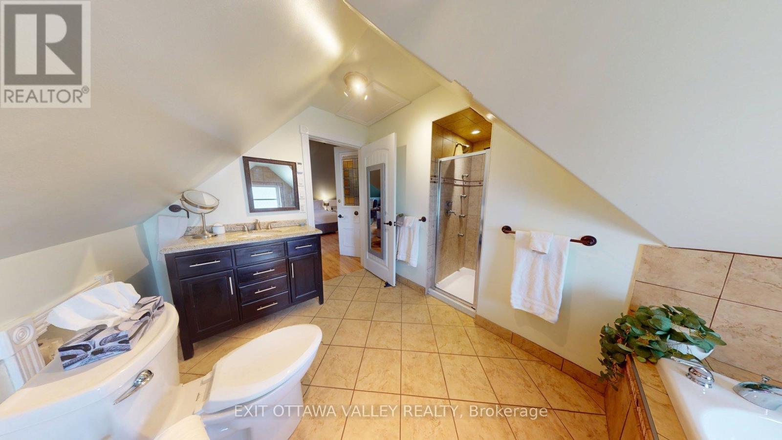 1739 BEACHBURG ROAD - 37