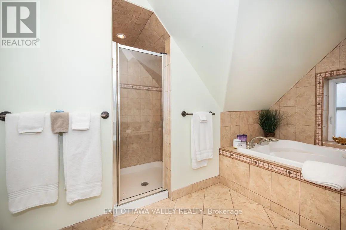1739 BEACHBURG ROAD - 35