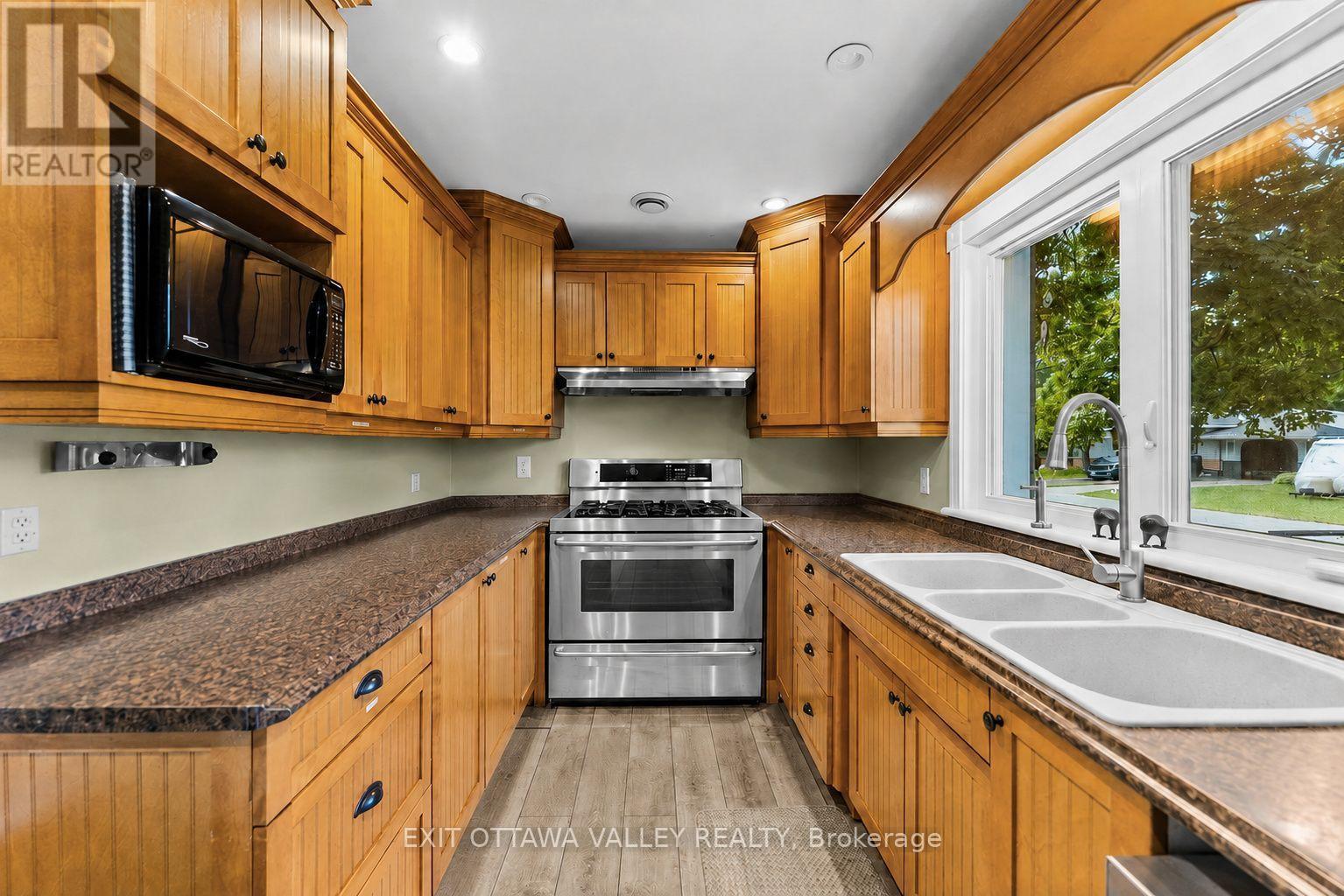 1739 BEACHBURG ROAD - 8