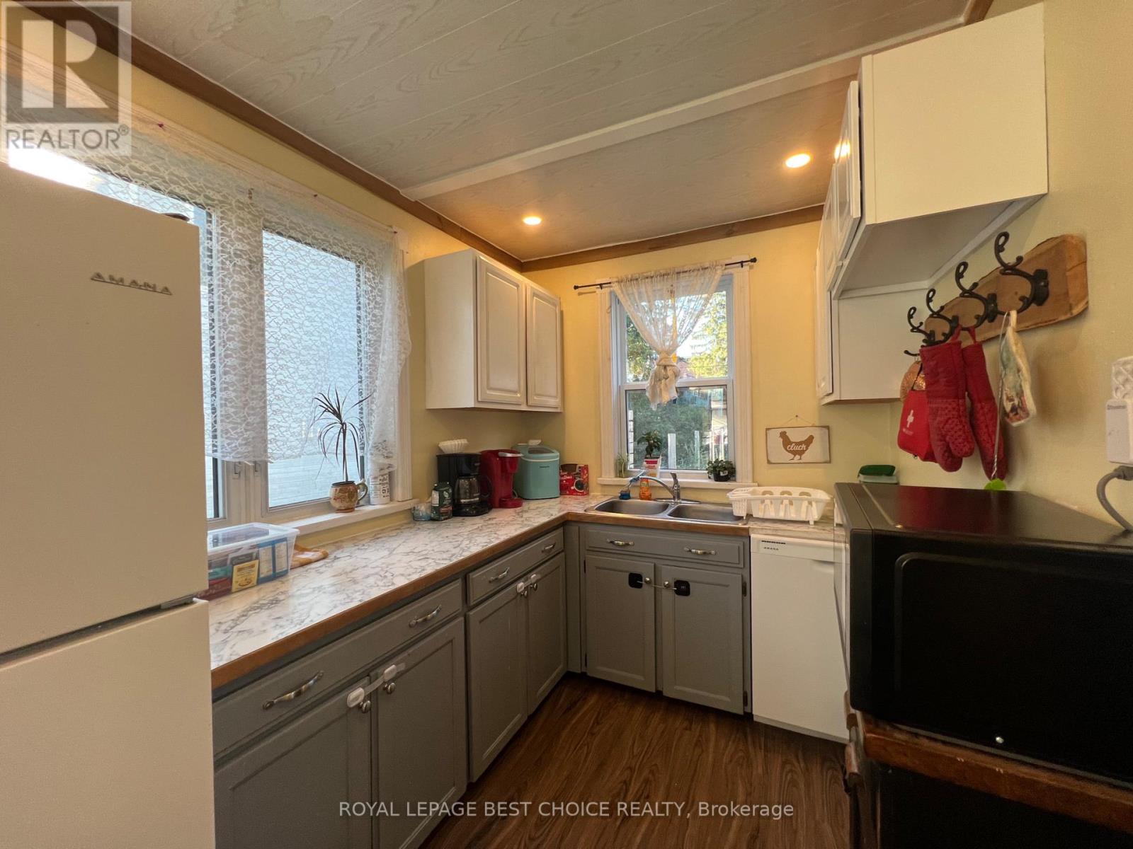 246 MCCAMUS AVENUE - Image 10