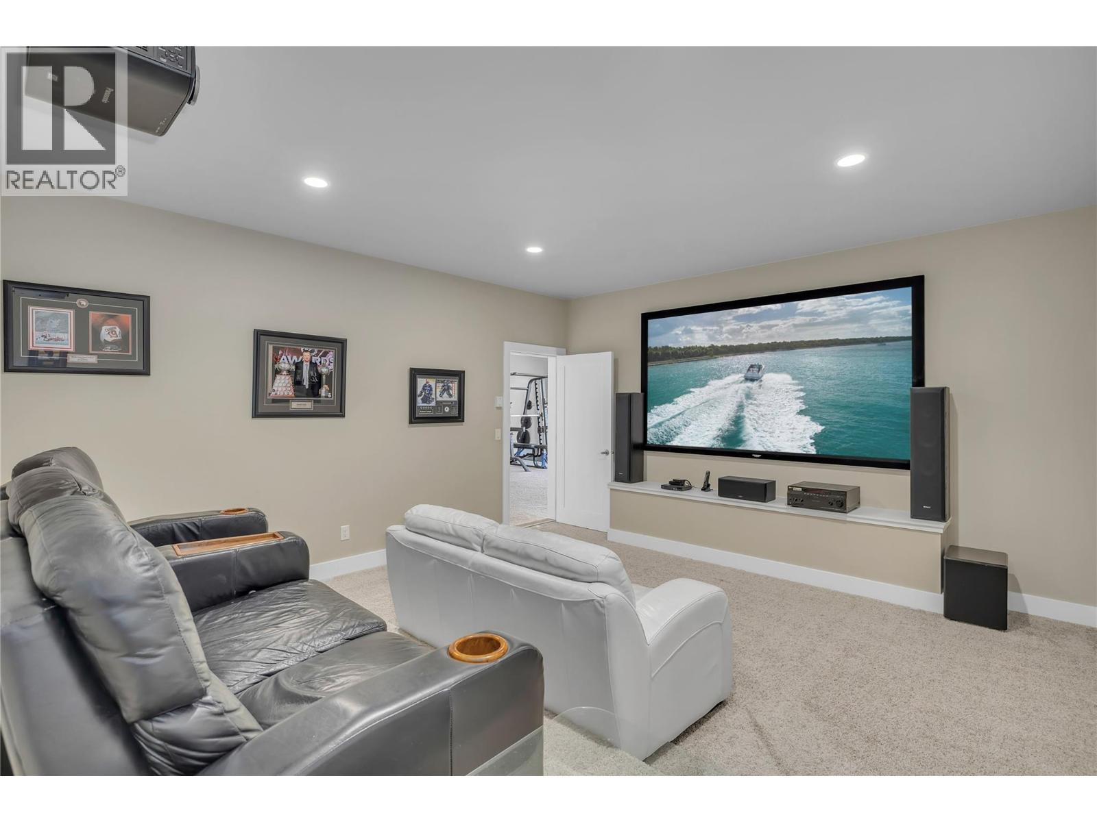 1823 Diamond View Drive - 40