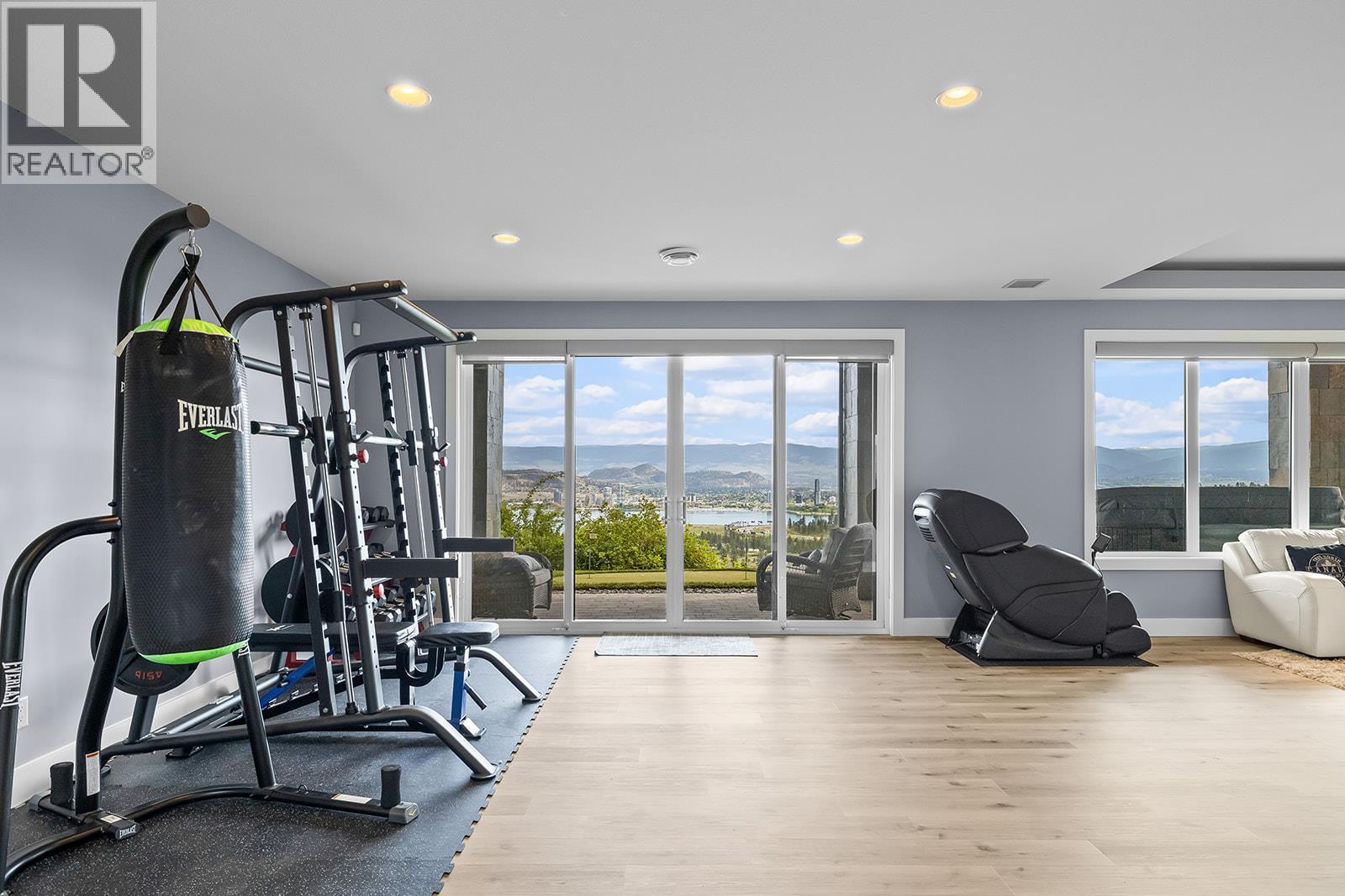 1823 Diamond View Drive - 45