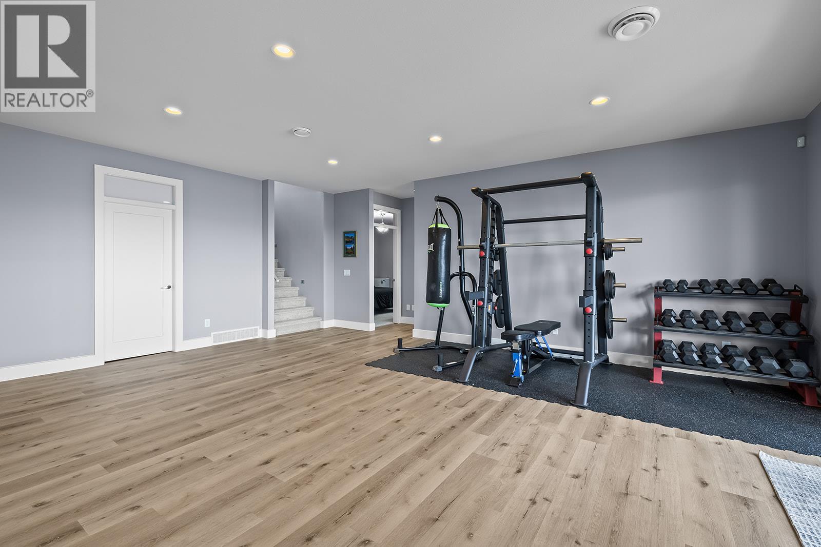 1823 Diamond View Drive - 47