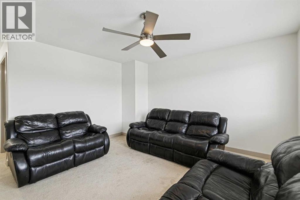 67 Everwoods Park SW - 17