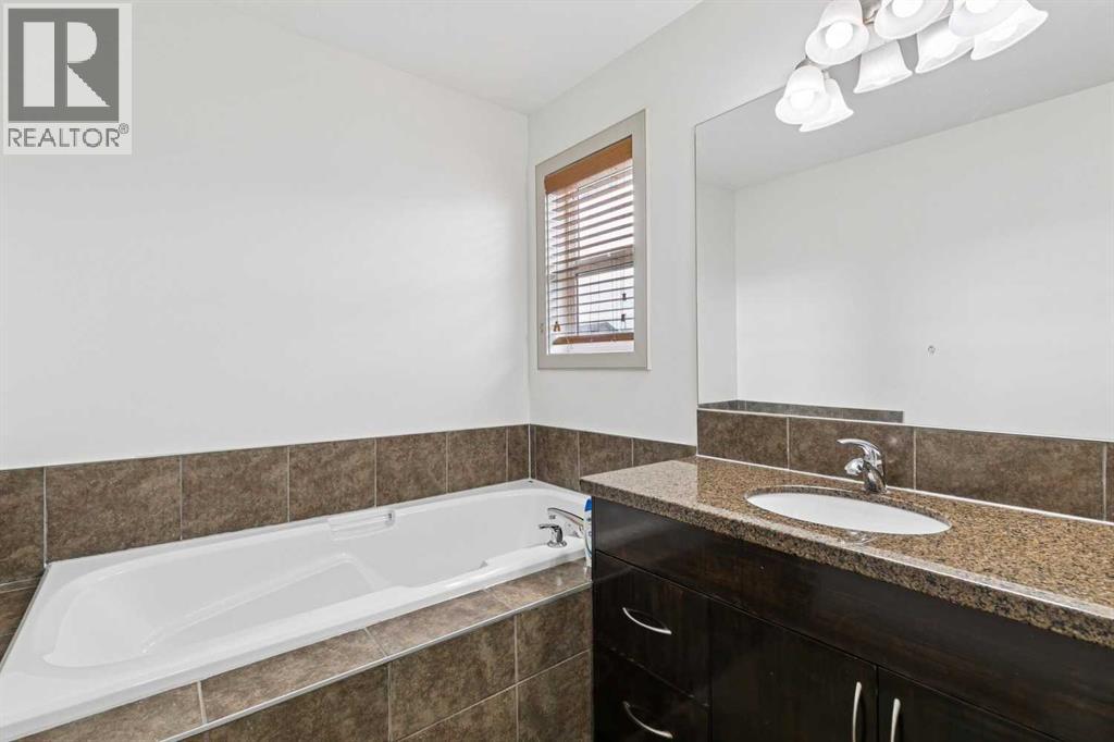 67 Everwoods Park SW - 22