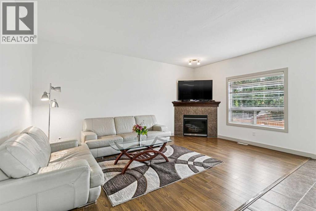 67 Everwoods Park SW - 4