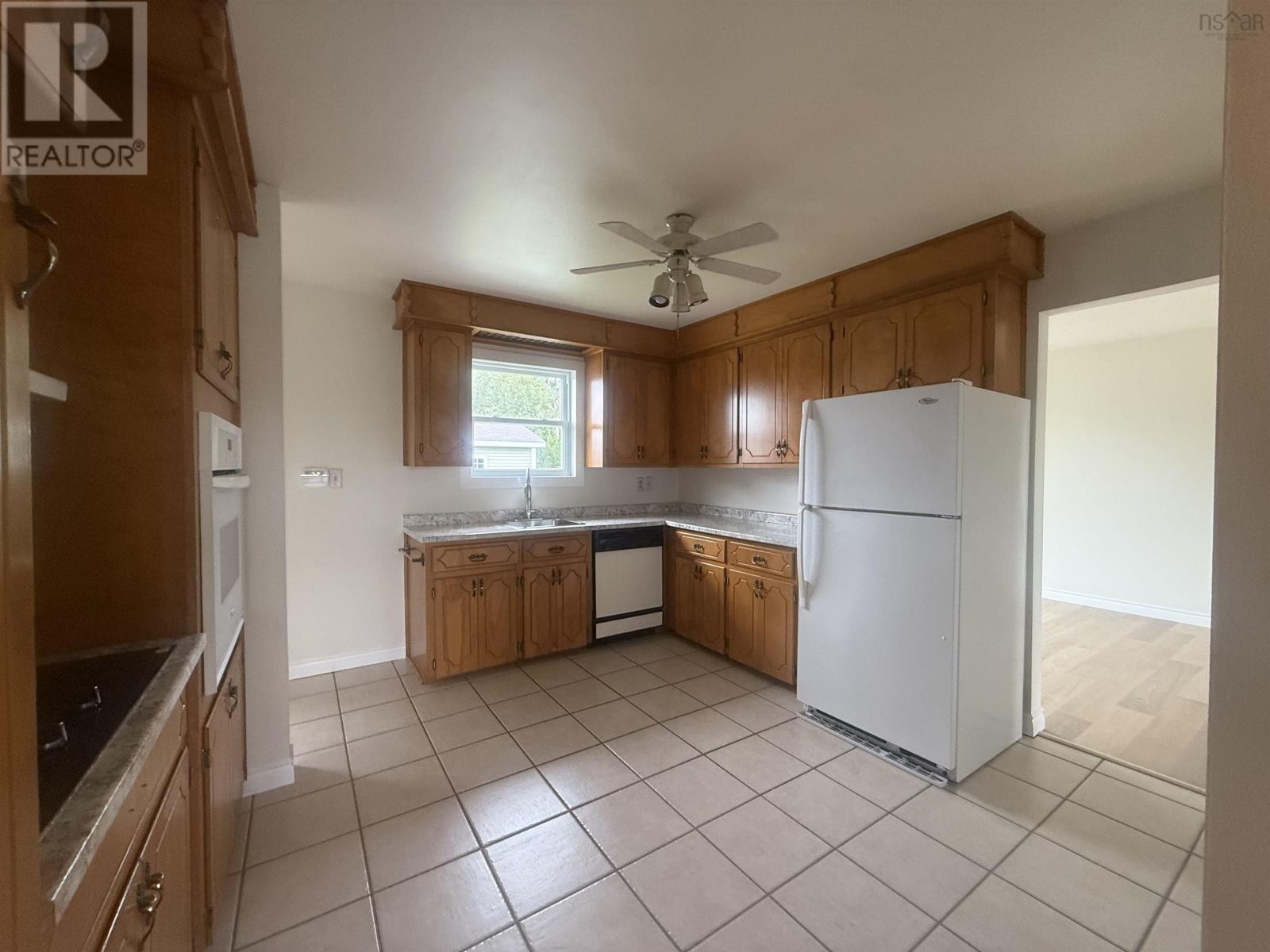 78 Currie St Street - Image 3
