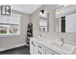 14 Rochefort Street, Dieppe, NB E1A6S4 Photo 24