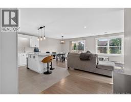 Foyer - 14 Rochefort Street, Dieppe, NB E1A6S4 Photo 9