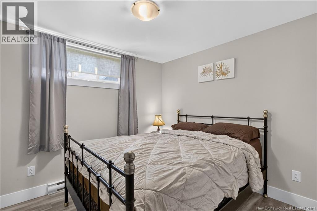 14 Rochefort Street - 43