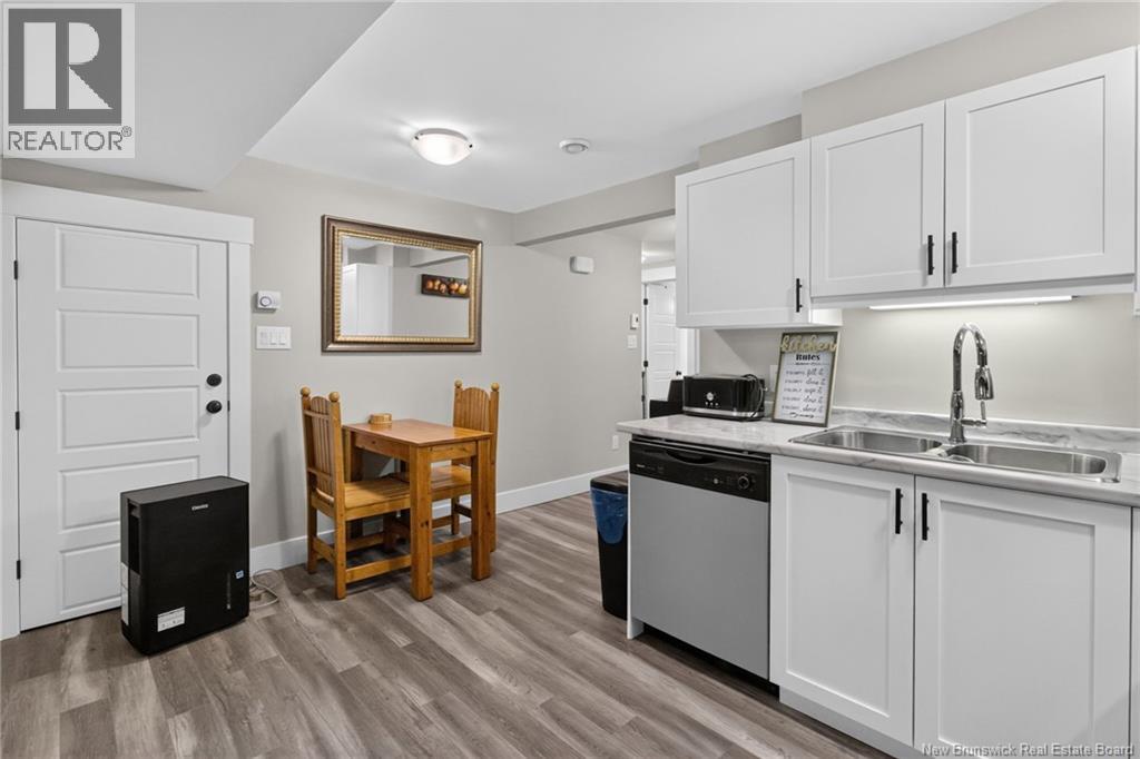 14 Rochefort Street - Image 38