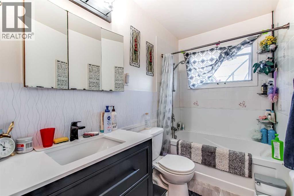 362 7 Street NW - Image 17